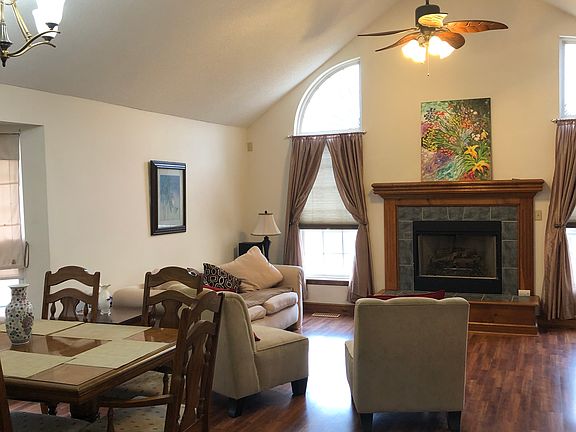 Upstairs Living Area