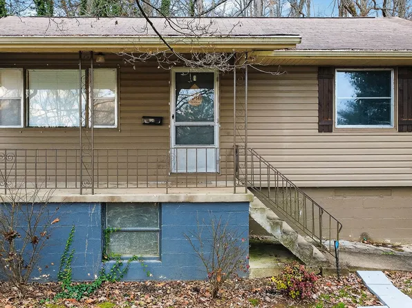 96 Olney Ln, Oak Ridge, TN 37830