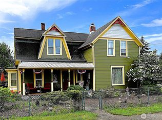 204 W Harris Avenue, Oakville, WA 98568