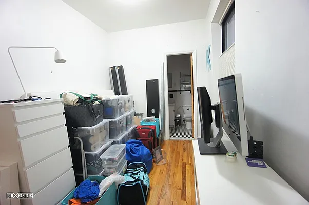 Rented by Citi Habitats | media 11