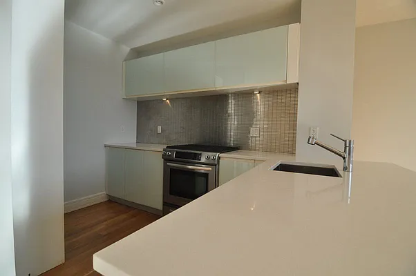 Rented by Bohemia Realty Group | media 20