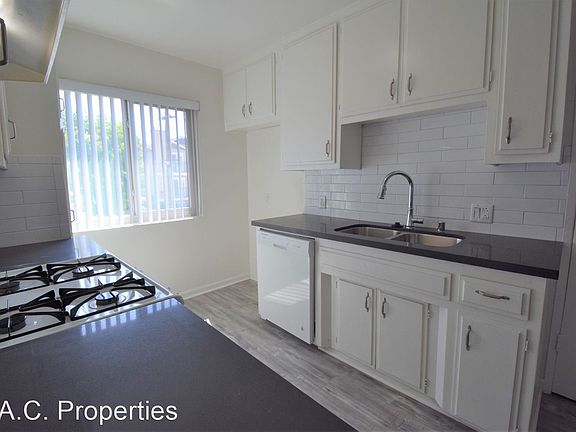 5th image of 10745 Hortense St APT 15