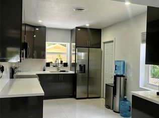1172 NE 160th Ter, North Miami Beach, FL 33162