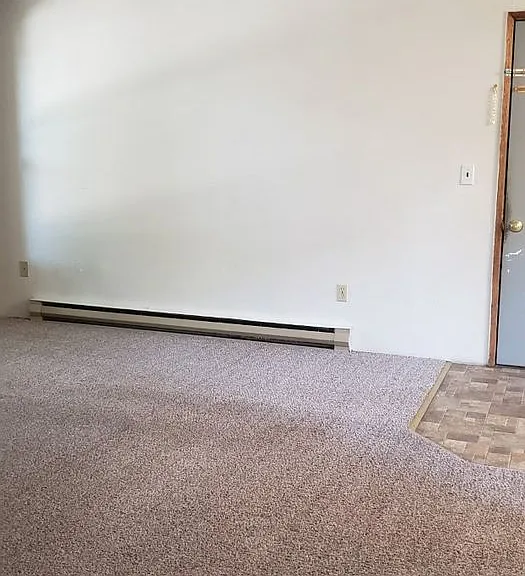 Baker Street Apartments — Photo 9