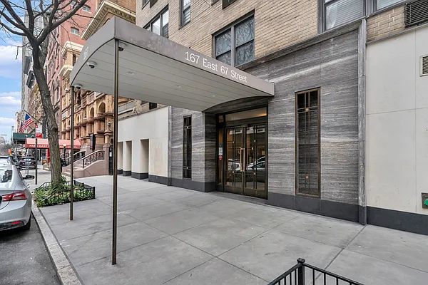 広辞苑 301 East 69th Street #11E in Lenox Hill, Manhattan | StreetEasy