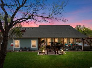 221 Sandy Mountain, Sunrise Beach, TX 78643