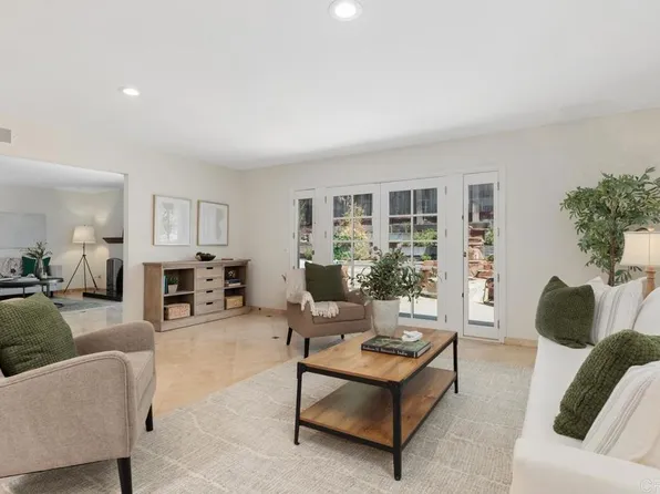 1671 James Dr, Carlsbad, CA 92008