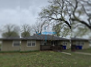 1702 SW McArthur St APT A, Blue Springs, MO 64015