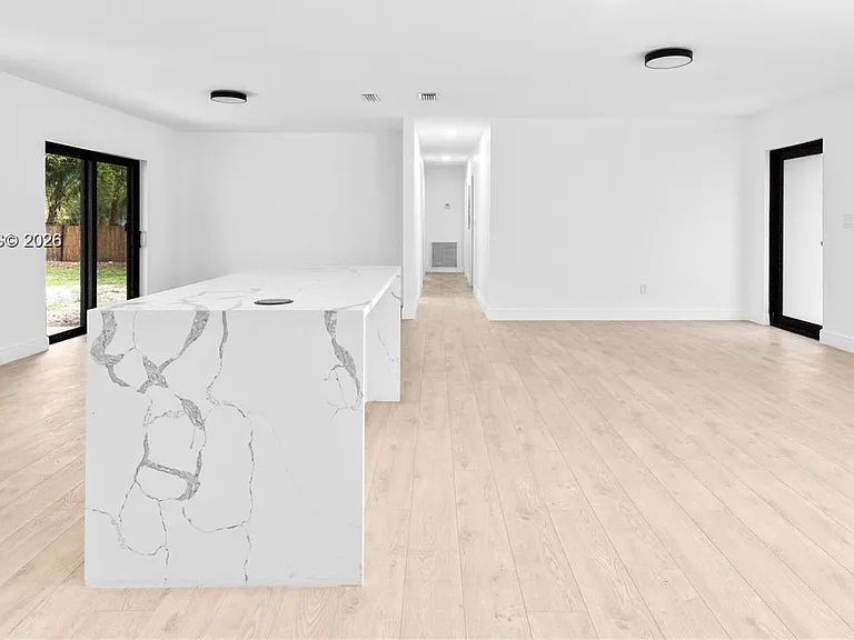 14171 SW 37th Ct — Photo 14