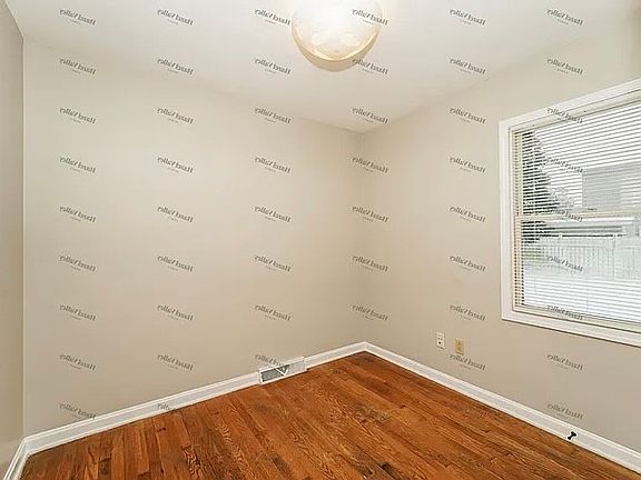 3rd image of 2239 11th St #1