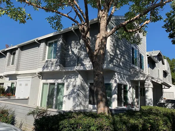 90 Remington, Irvine, CA