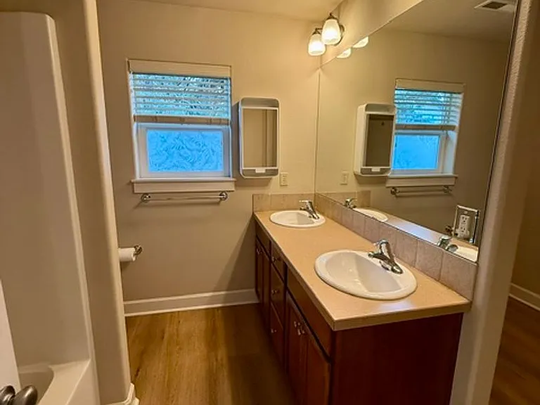 20441 Aberdeen Dr — Photo 20