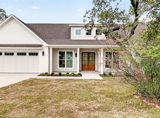212 Greenway Dr, Bryan, TX 77801