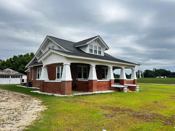 25 Railroad St, Turkey, NC 28393