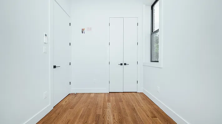 Rented by Nooklyn NYC LLC | media 24