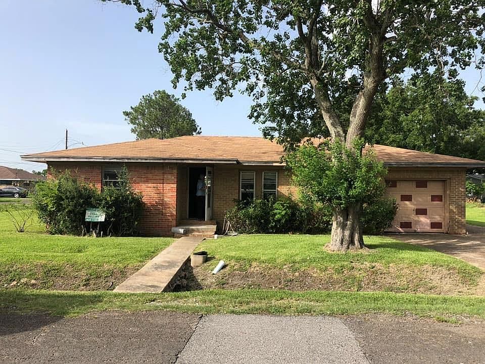 1st image of 4849 Beaumont Ave