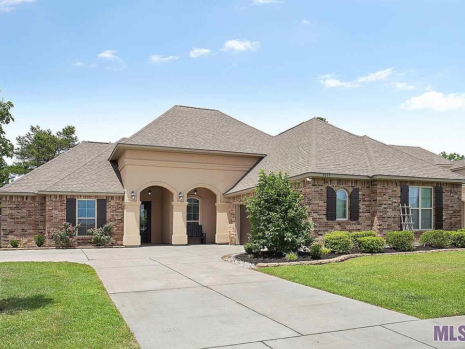 1st image of 5047 Woodstock Way Dr