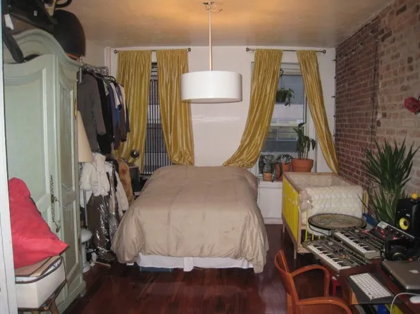 139 Norfolk Street image 1 of 8