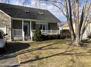 290 Delaware Dr, Brick, NJ