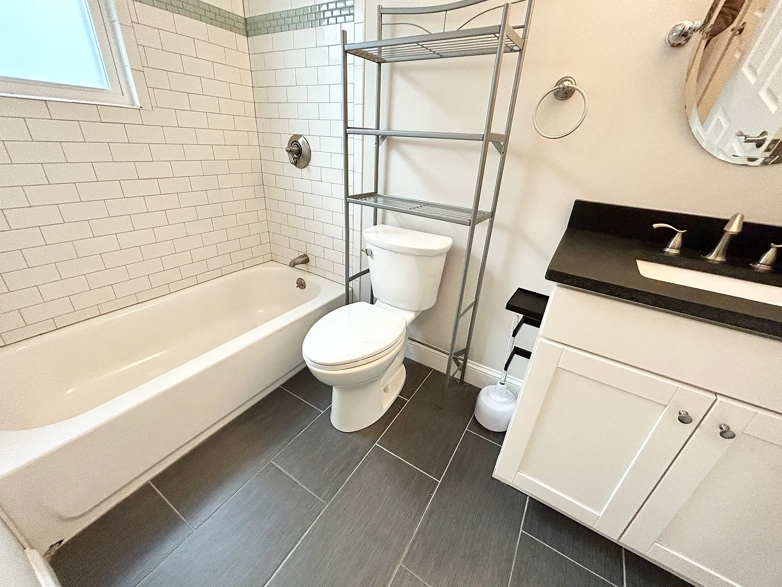 3 bed, $3,300 — Photo 3