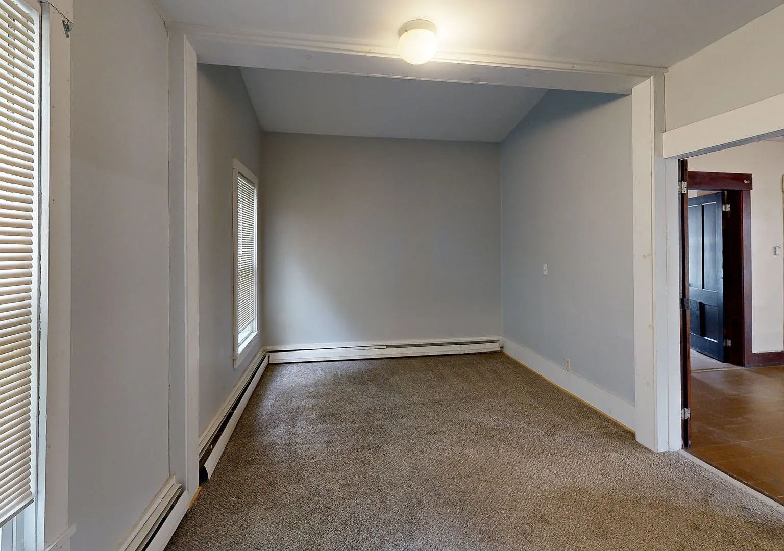 22 Mineral St — Photo 4