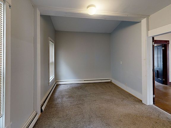 4th image of 22 Mineral St APT 2