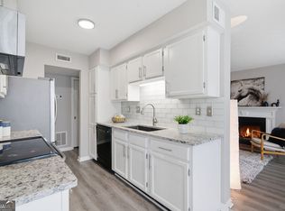 101 Glenleaf Dr, Peachtree Corners, GA