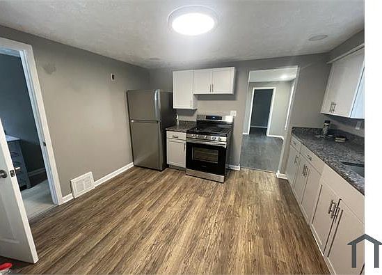 2nd image of 6414 Varian Ave Unit 2