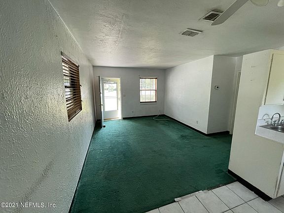 4th image of 5803 Oaklane Dr