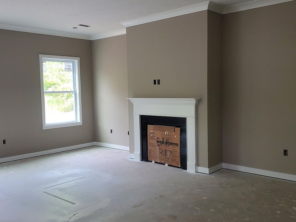 Great Room with Fireplace
