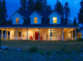 538 Davis Place Rd, Mount Shasta, CA 96067