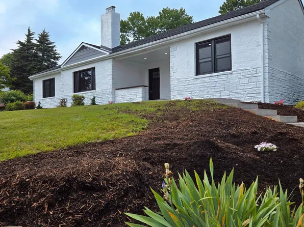 107 E Clearview Dr, Coatesville, PA 19320