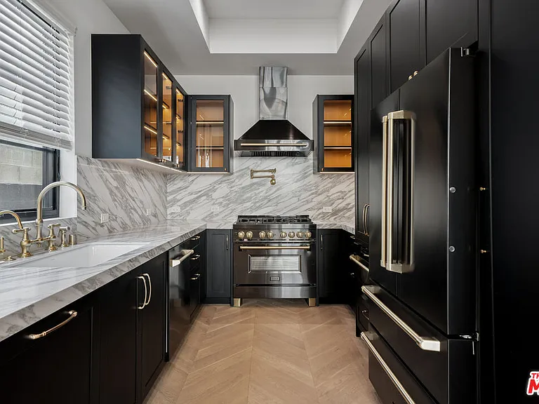 652 Huntley Dr #103 — Photo 4