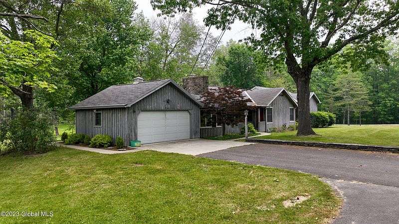 3rd image of 284 New Salem Road