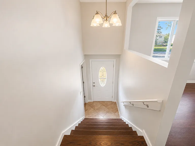 359 Ruth Cir — Photo 4