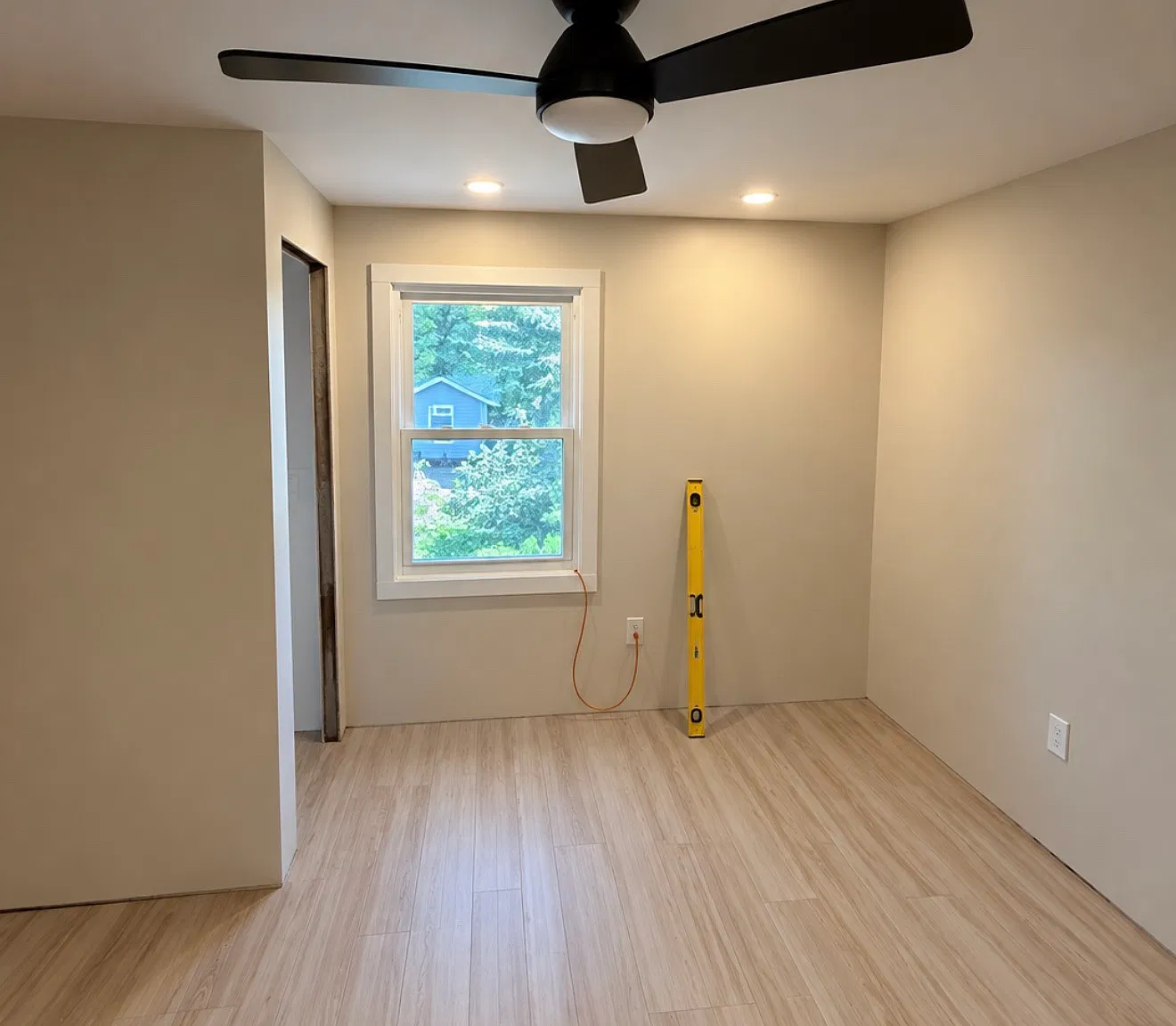 109 Shepard Ave — Photo 4