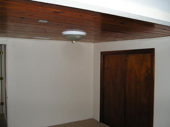 5th image of 132 Idaho Ave