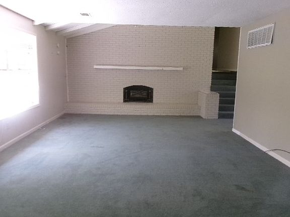 2nd image of 72 Sealcrest Dr