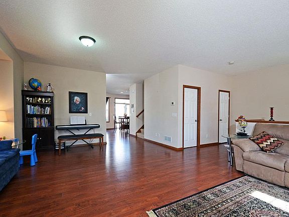 4th image of 9990 Wildflower Dr