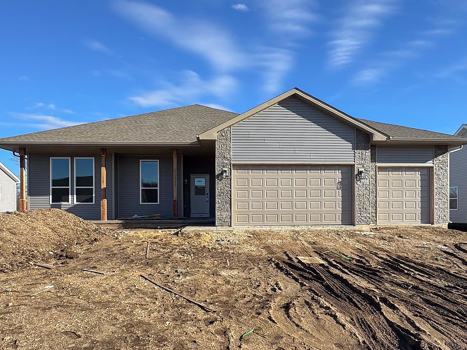 1st image of 15237 Yellowstone Dr