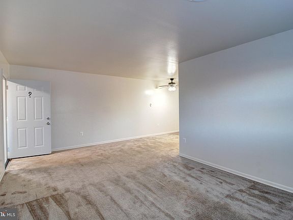 3rd image of 1599 N East St #9