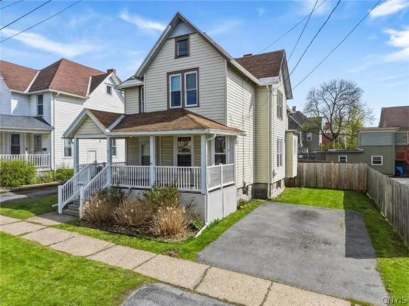 2 Lansing St, Auburn, NY 13021