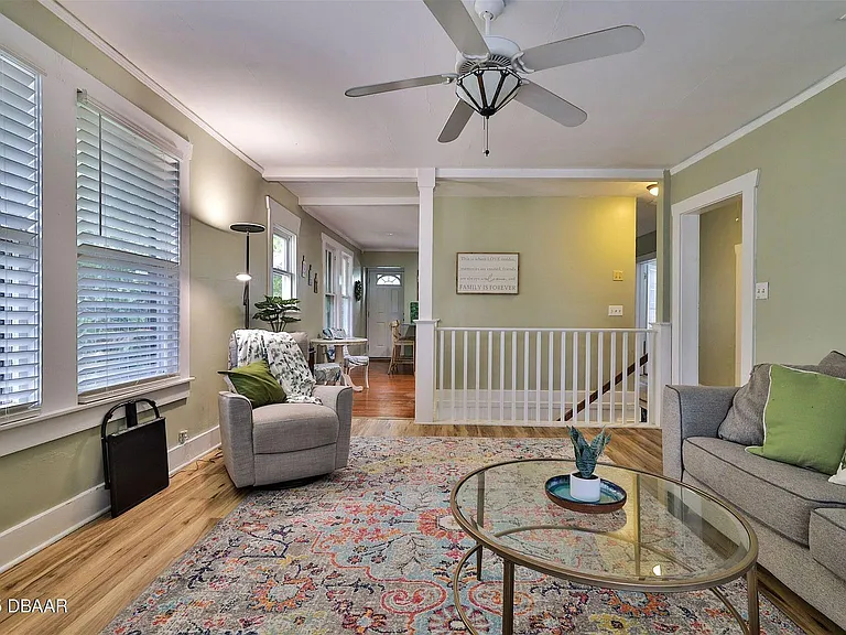 303 Washington St #A — Photo 6
