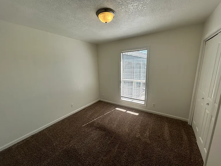 6019 N College Ave #D — Photo 4