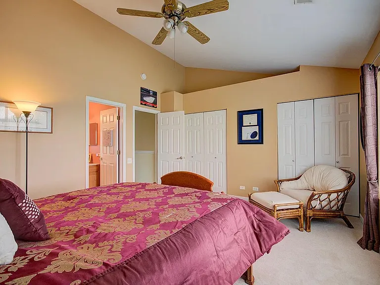 725 Blossom Ct — Photo 12