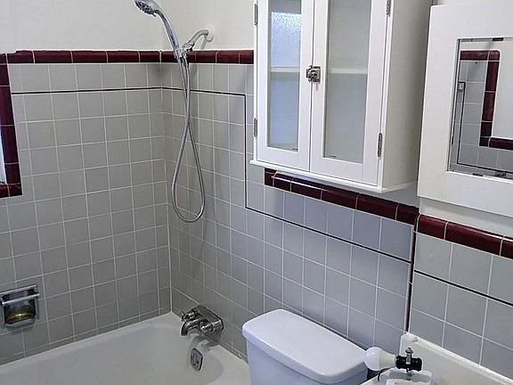 5th image of 369 E Redondo Ave