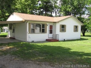 303 W Clark St, Versailles, MO 65084