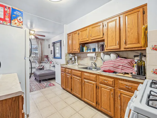 24-27 78th Street image 11 of 22