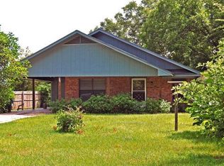 408 E Spruce St, Huntington, TX 75949