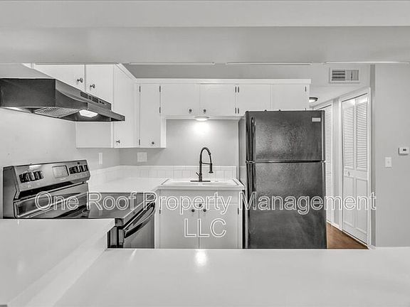 2nd image of 3117 Barnett Ave